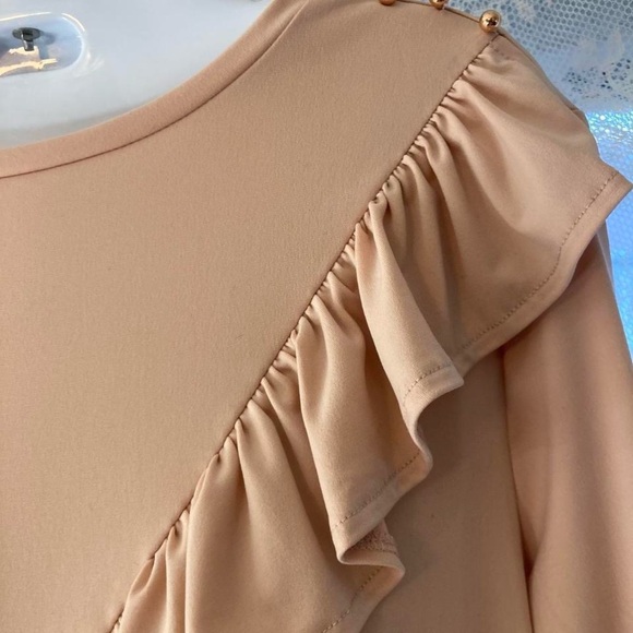 Ivanka Trump Elegant Pink Ruffle Women's with Gold and Pearl detail S - Picture 2 of 5